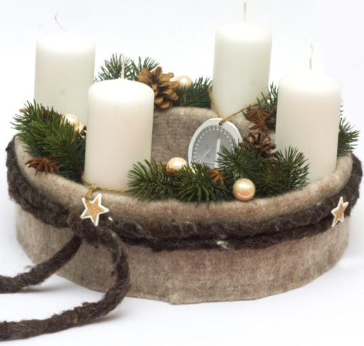 Adventskranz mit Wollfilz