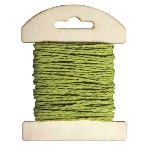 Papierkordel auf Holzkarte in avocado
