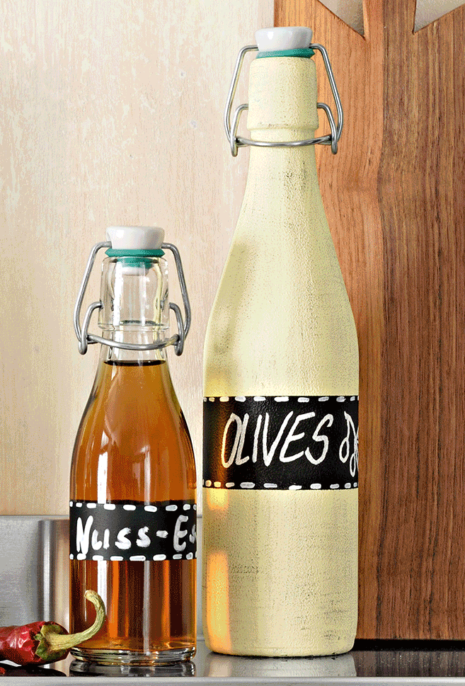 2 Flaschen Essig & Öl.
