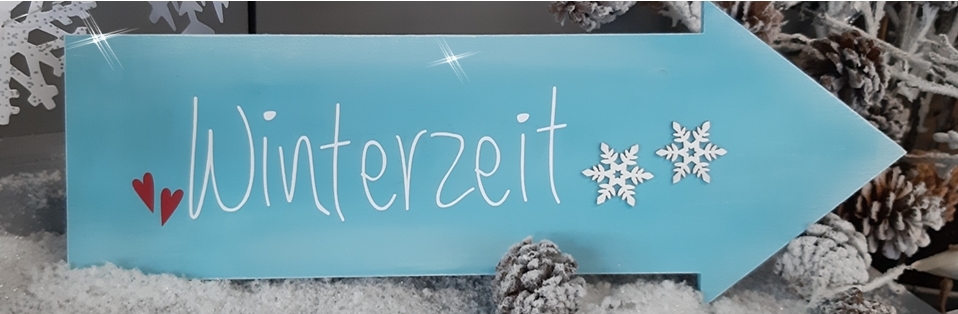 Holzpfeil Winterzeit in türkis