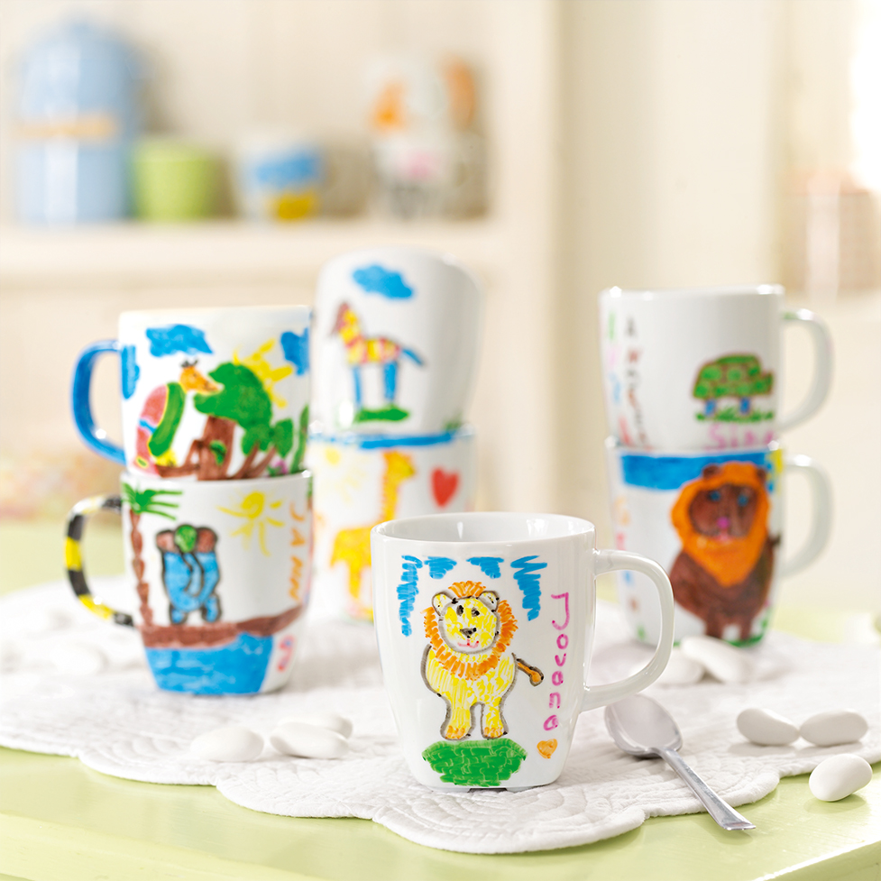 7 Tassen aus Porzellan mit Kindermotiven